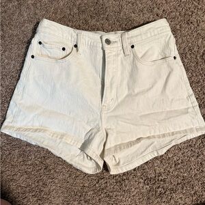 Abercrombie & Fitch Cream Curve Love High Rise Mom Short Size 29/8